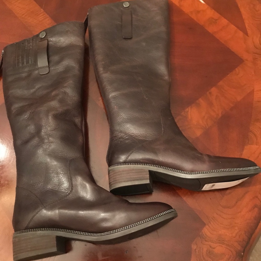 BRAND NEW KNEE HIGH BOOTS